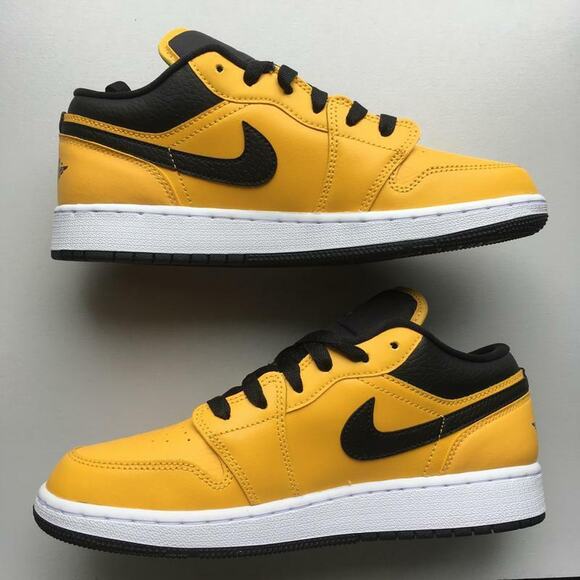 Nike Air Jordan 1 Low GS University Gold Black 553560 700 - SIZE 4.5Y = 4.5 MENS